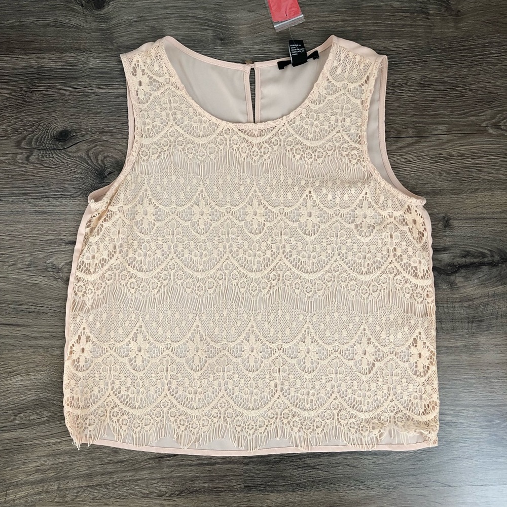 Laced tank top.